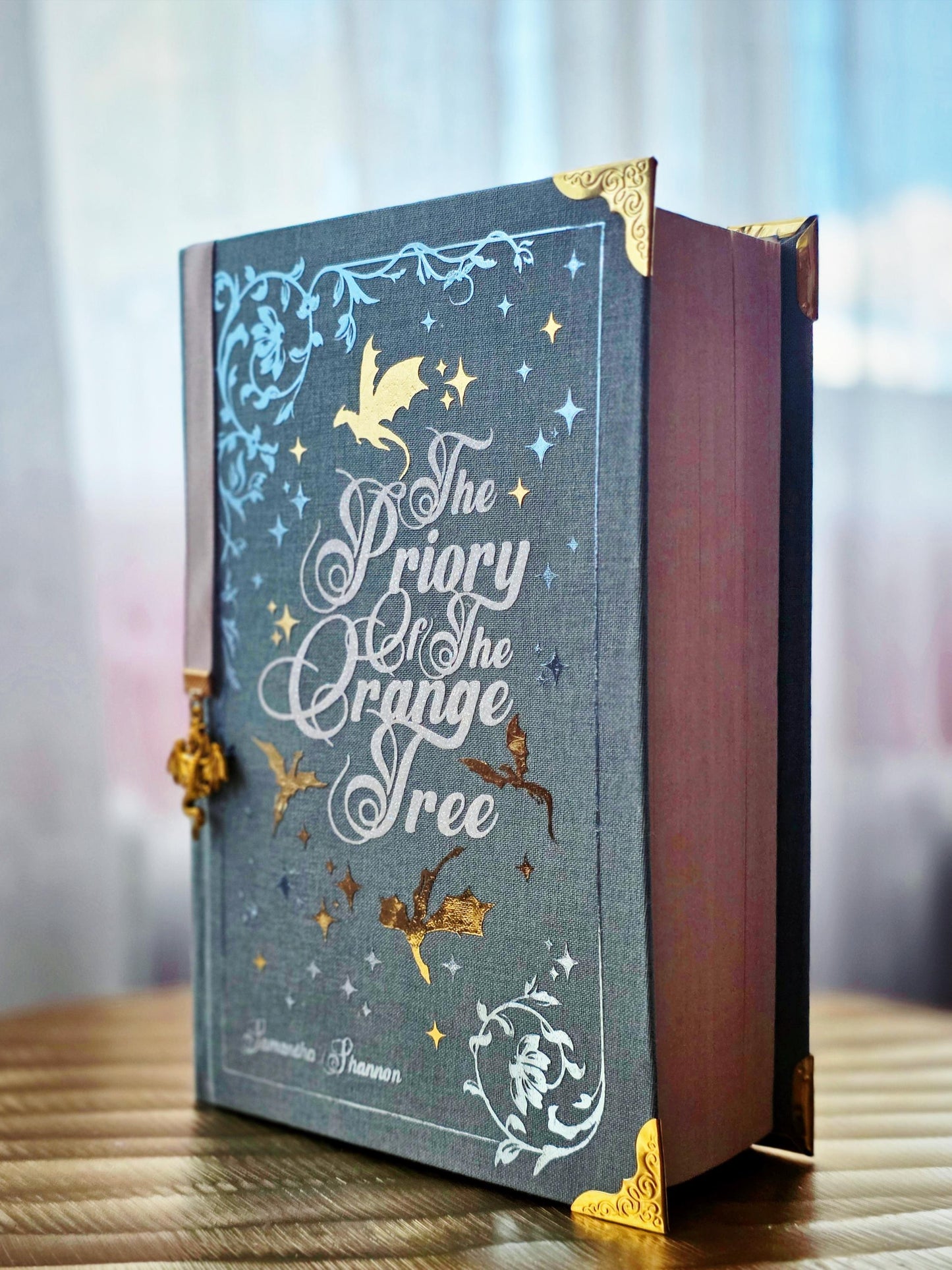 The Priory Of The Orange Tree Set by Samantha Shannon
