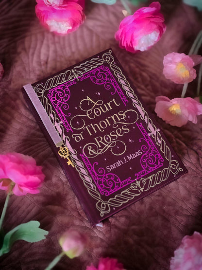 A Courth Of Thorns And Roses by Sarah J. Maas