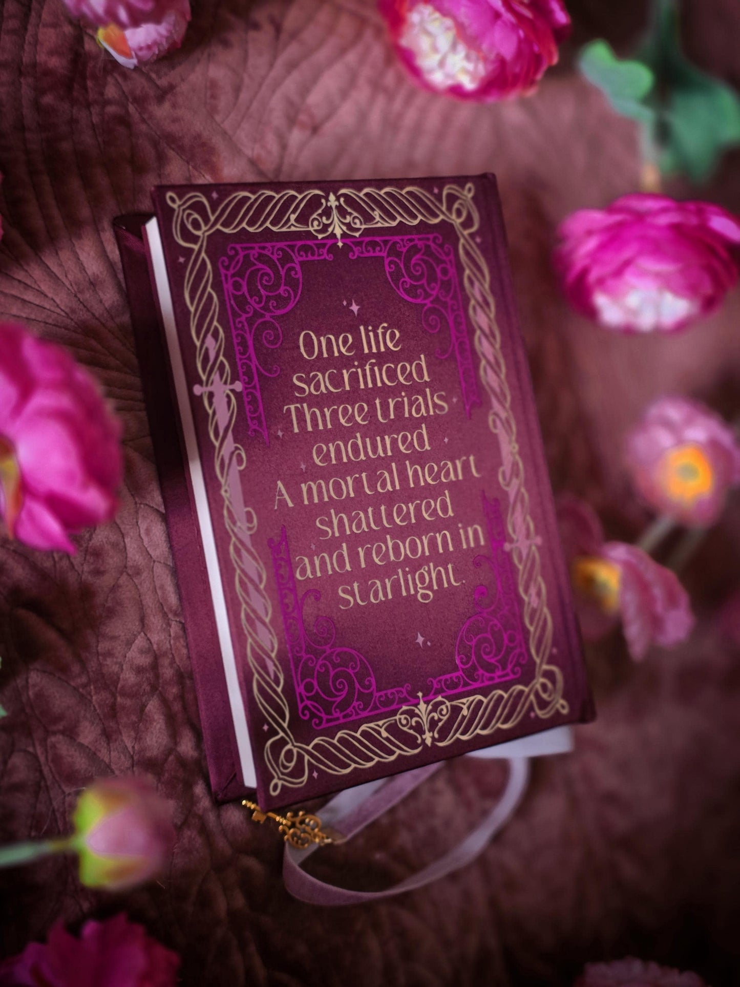 A Courth Of Thorns And Roses by Sarah J. Maas
